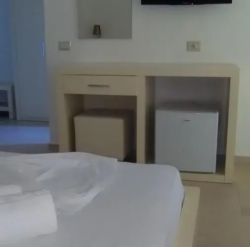 Aler Hotel 4*