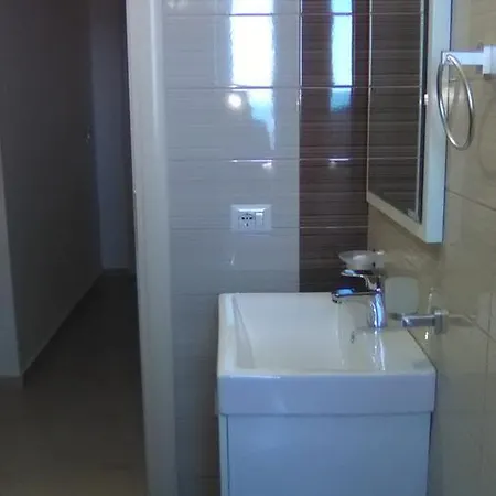 Aler Hotel
