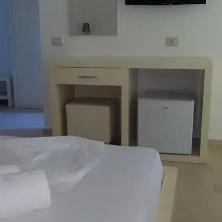 Aler Hotel 4*