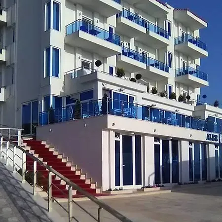 Aler Hotel 4*