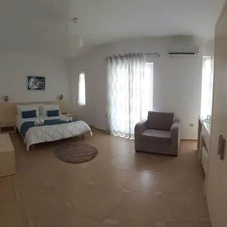 Aler Hotel Sarande